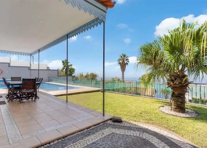 Loureiro Palace With Soccer Field *