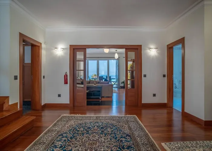 Loureiro Palace With Soccer Field Villa *