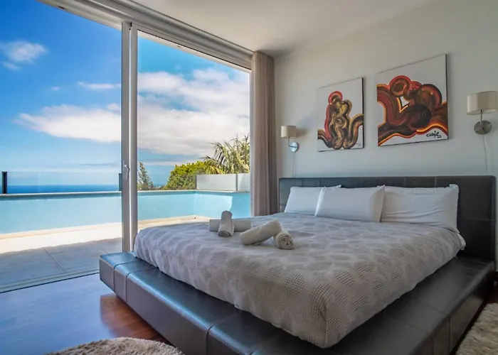 Loureiro Palace With Soccer Field Villa *