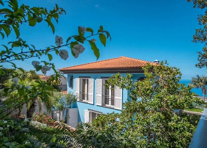 Loureiro Palace With Soccer Field * Funchal (Madeira)