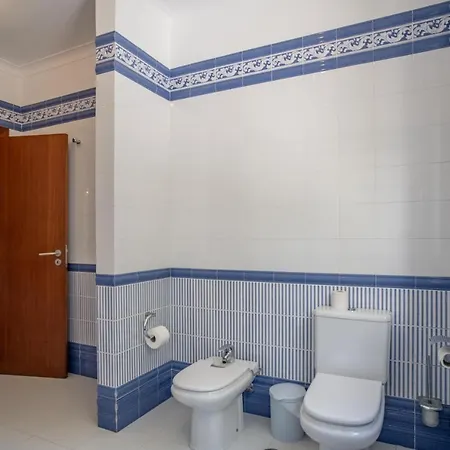 Вилла Loureiro Palace With Soccer Field