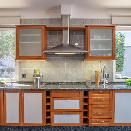 Loureiro Palace With Soccer Field Вилла *