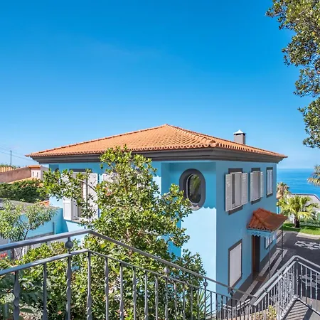 Loureiro Palace With Soccer Field