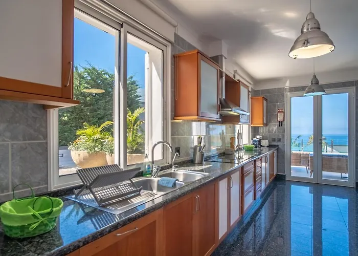 Loureiro Palace With Soccer Field Villa