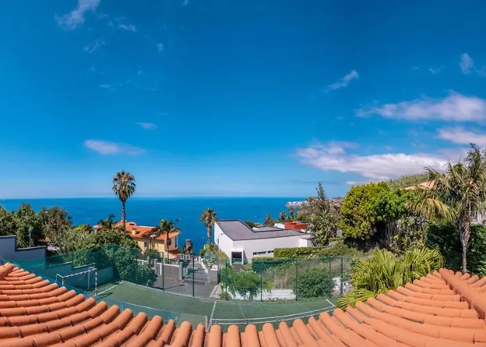 Loureiro Palace With Soccer Field