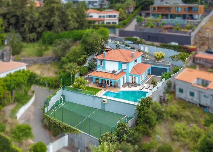 Loureiro Palace With Soccer Field Villa *