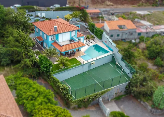 Loureiro Palace With Soccer Field *