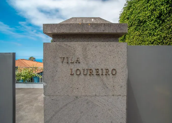 Loureiro Palace With Soccer Field Willa Funchal (Madeira)