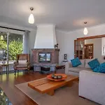 Villa Loureiro Palace With Soccer Field *
